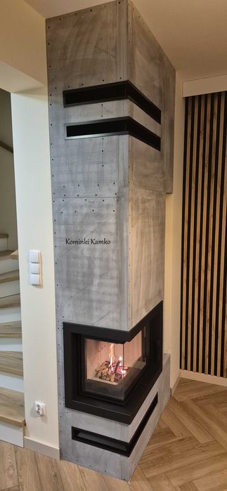 Kominek narożny Firmy Kratki Floki S z zabudową