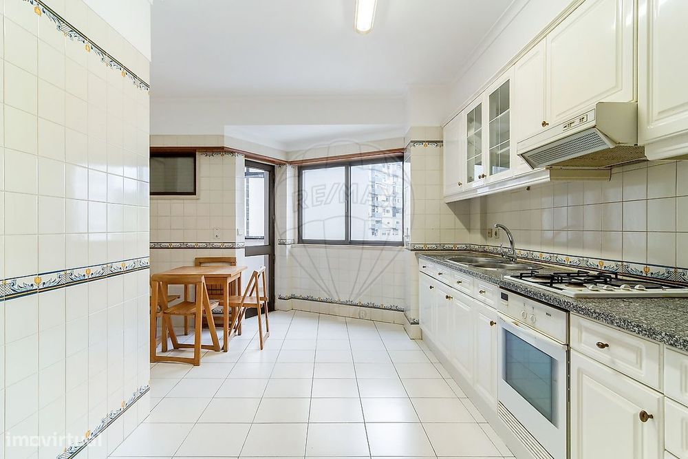 Apartamento T3 para arrendamento