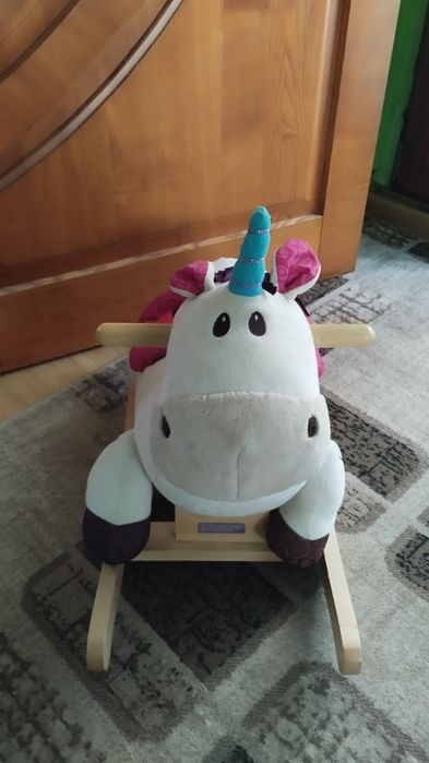 Коник гойдалка battat