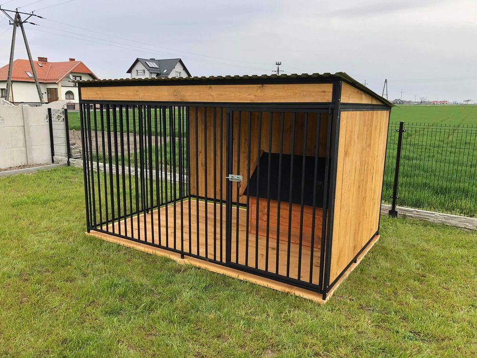 Kojec  wytrzymaly  dla psa. Solidny boks dla psa. Klatka dla psów