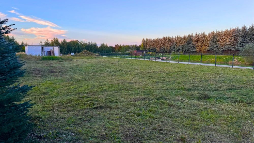 Urokliwa Działka Narożna - 1589 m² - Więcej