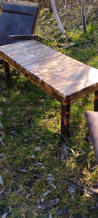 Розкладні крісла та стіл