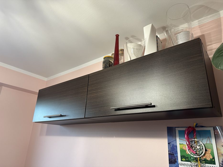 Aneks kuchenny, meble ze zlewem i baterią. Bardzo dobry stan.