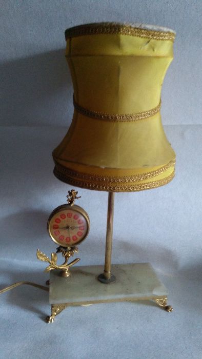 Lampka nocna , stylowa z budzikiem , wys. ok. 30 cm.