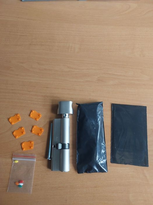 Циліндр mul-t-lock