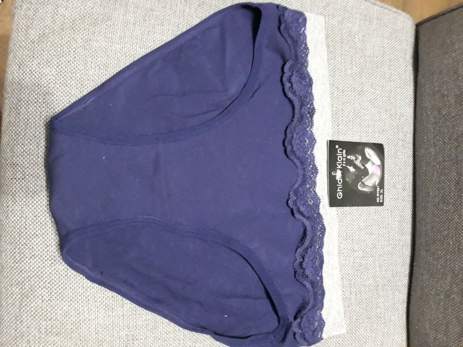 Granarowe majtki rozmiar L