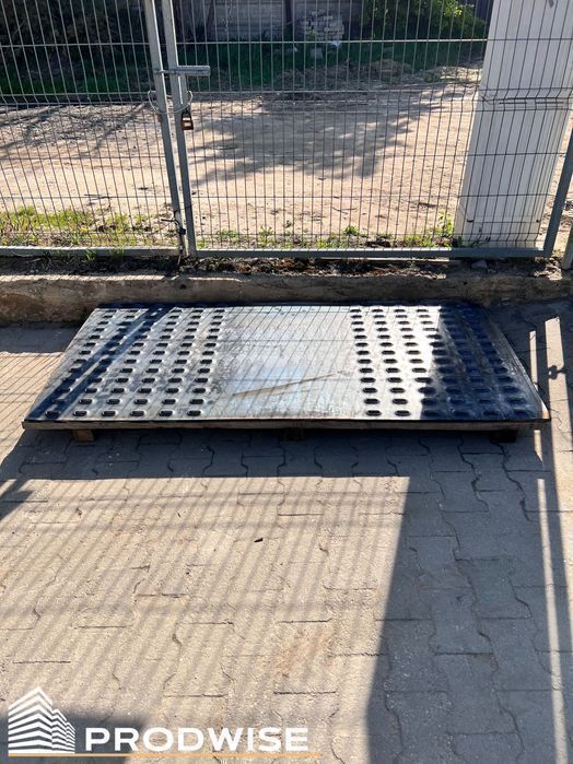 Blacha stalowa otworowana Lohr 1 m x 2 m (1000mm x 2000mm) PRODUCENT (MOŻLIWOŚĆ PRODUKCJI POD WYMIAR) (na naczepy, przyczepy, lawety, autolawety)