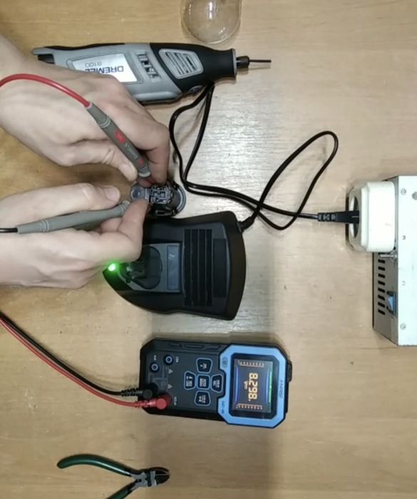 Dremel 8100 7,2В Акумуляторний багатофункціональний інструмент