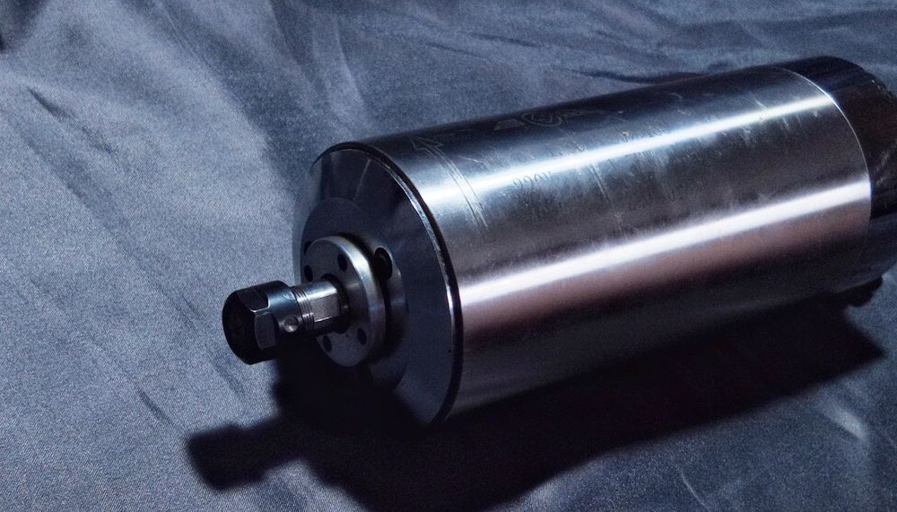 Чпу Фрезер. Шпиндель з водяним охолодженням GDZ 80-1,5C 1,5 кВт