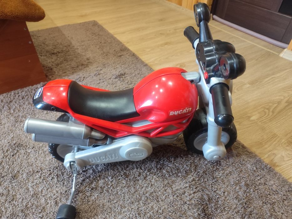 Дитячий толокар Chicco (оригінальніий)