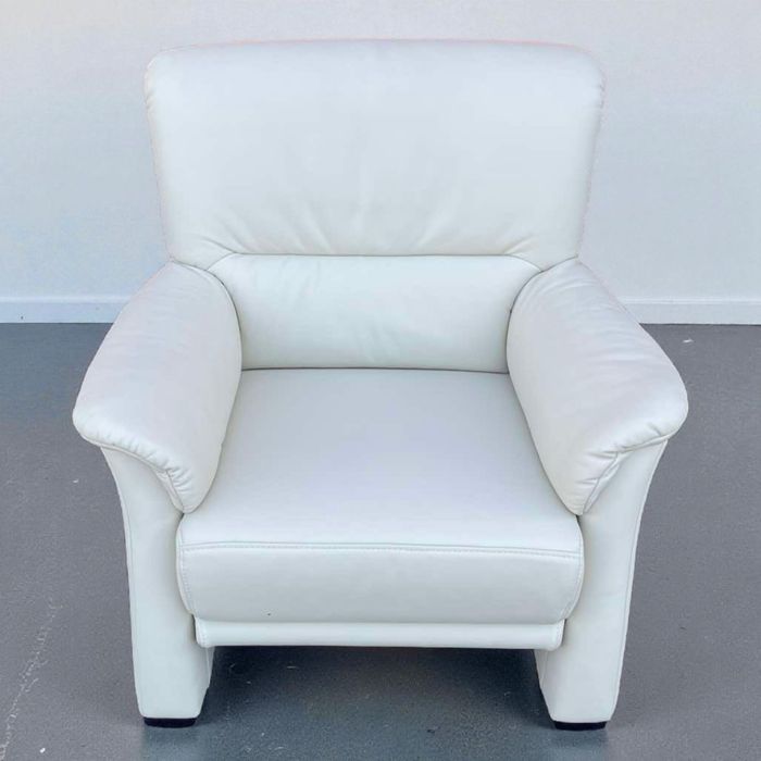 Шкіряні крісла и крісла-реклайнері Німеччина ціна  від 9900 до  19900