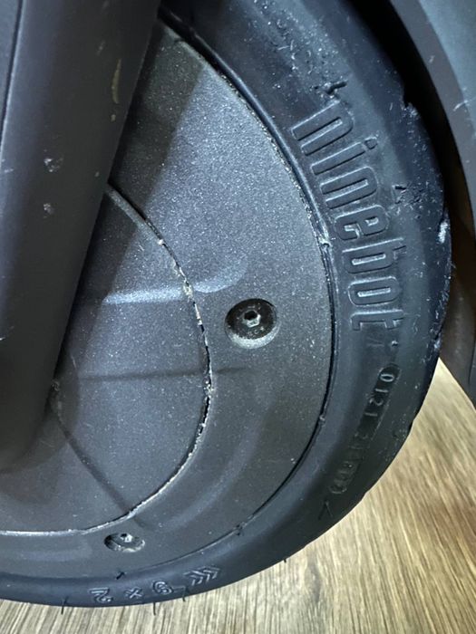 Електросамокат ninebot