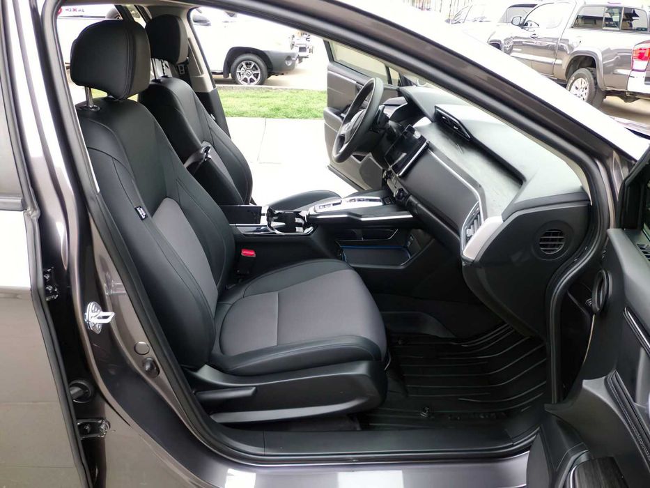 Honda Clarity Plug-In Hybrid      2018
