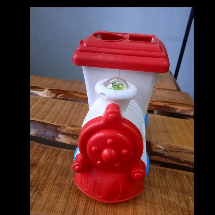 Поїзд-сортер фігурок Little Tikes. 
8 форм.
. Гарна іграшка як нова.
Д