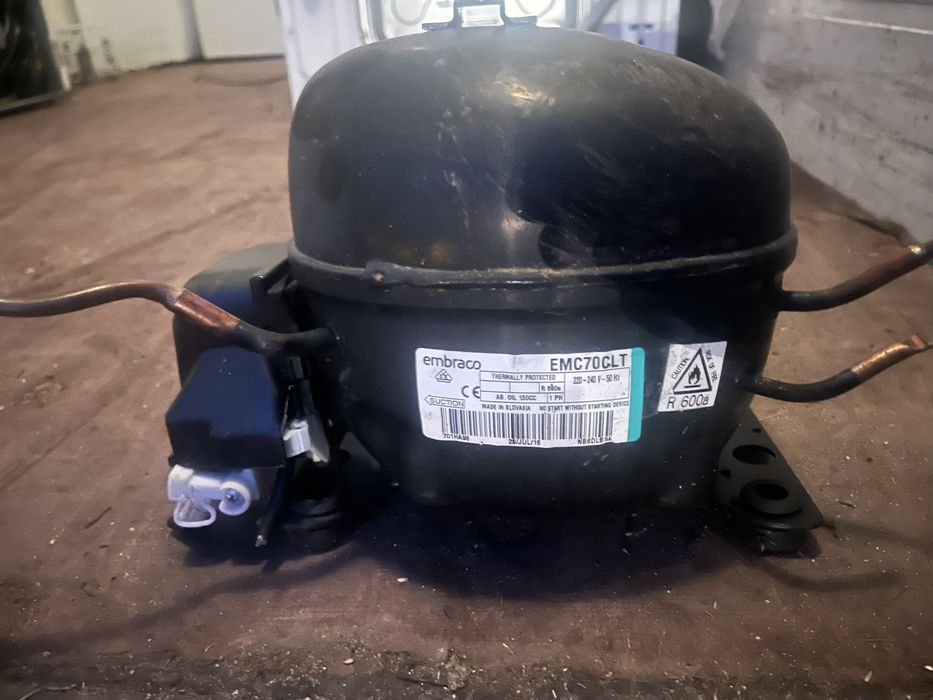 Kompresor sprężarka do lodówki EMC70CLT
