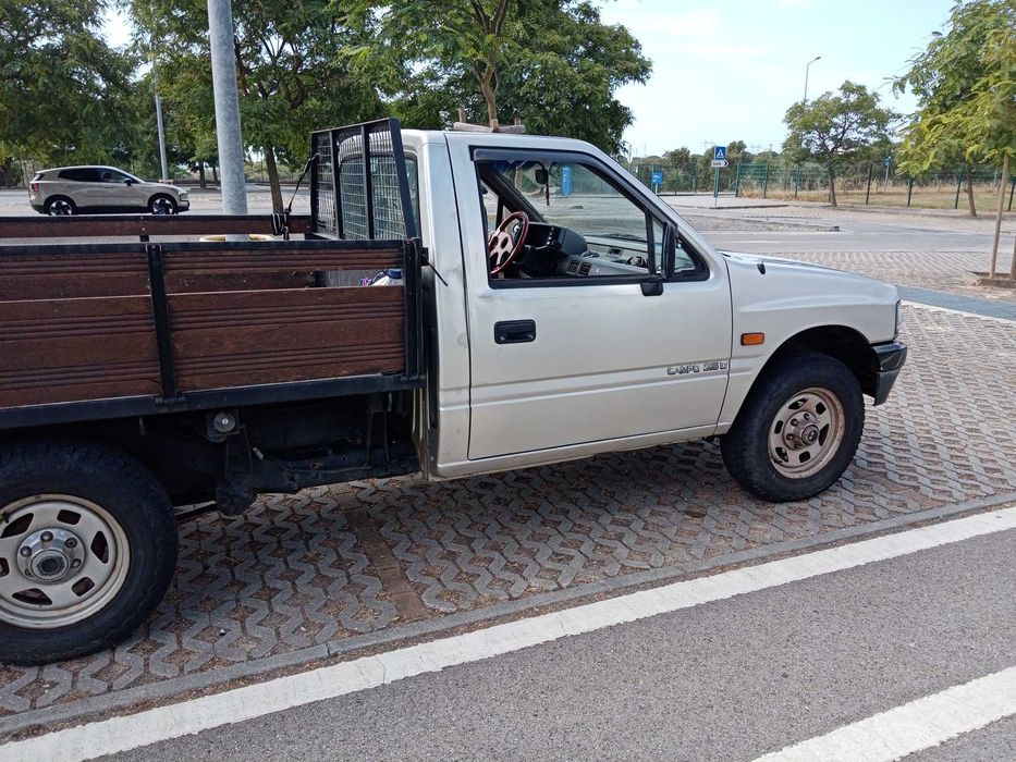 Carrinha Opel Campo 4x4