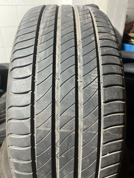 235/45R18 Michelin Primacy 4