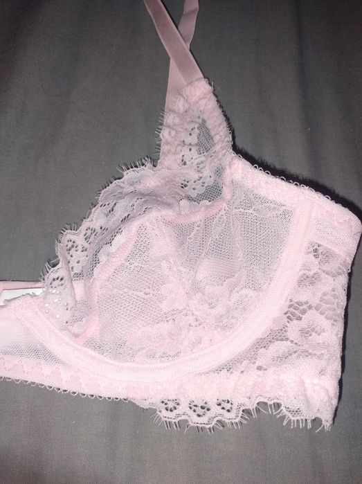 Różowy pudrowy biustonosz stanik koronka sexy transparentny bielizna