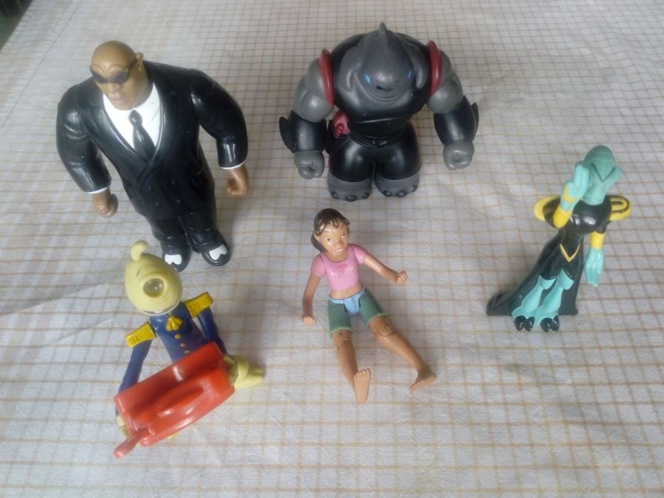 Bonecos McDonald's anos 2000