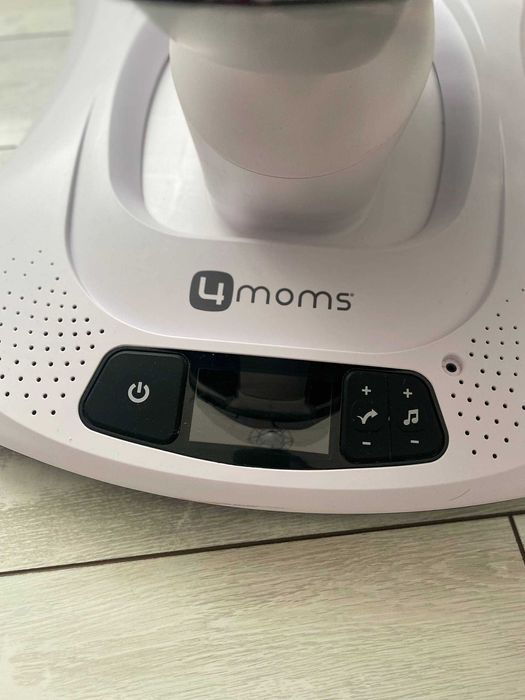 Заколисувальний центр 4moms