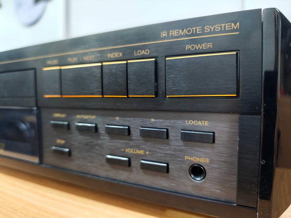 Odtwarzacz CD Revox B 226 S