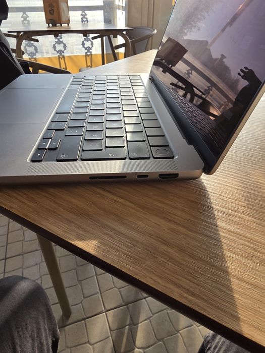 MacBook Pro 14" M1 Pro | 16GB RAM | 512GB SSD | Bateria 90%