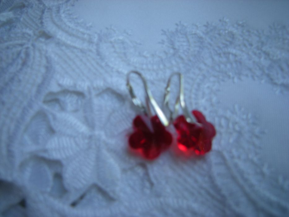 kolczyki 2.5cm czerwone kwiatuszki 12mm Swarovski