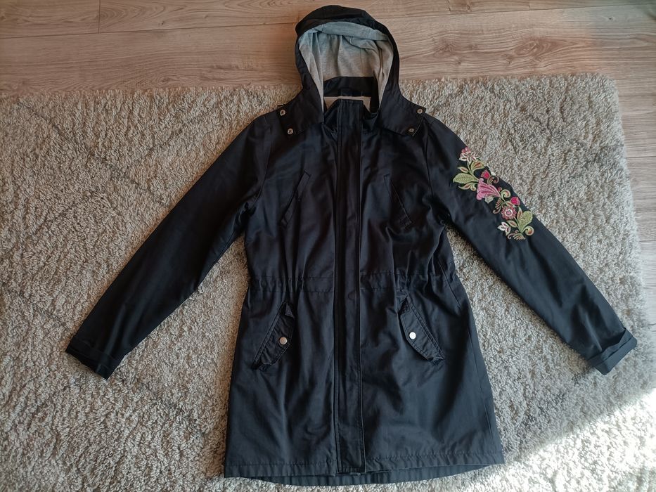 Płaszczyk jesienny parka (rozmiar 36) Kik
