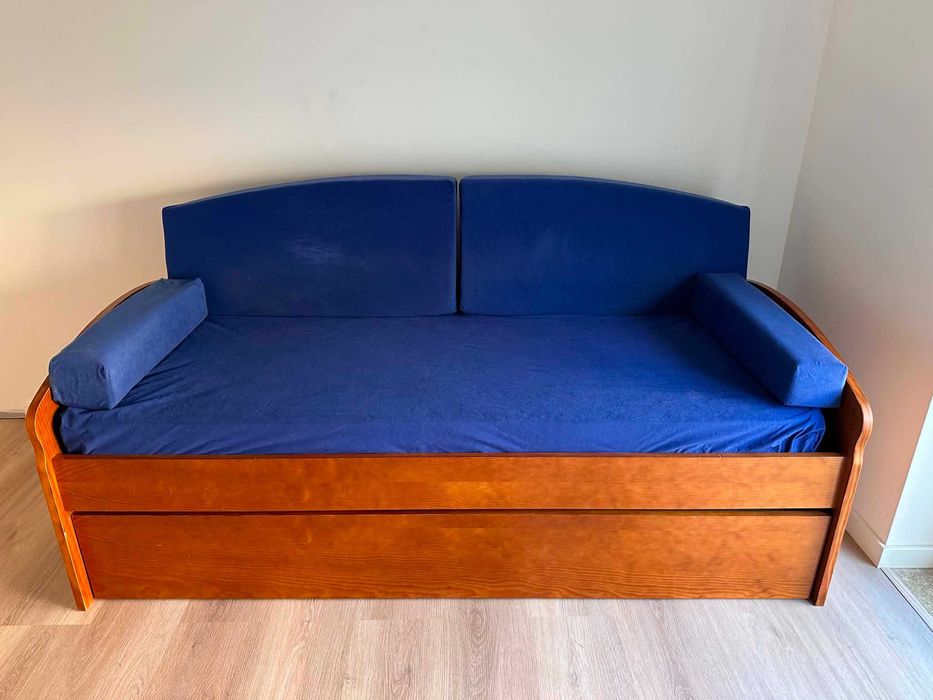 Sofa cama com gavetao
