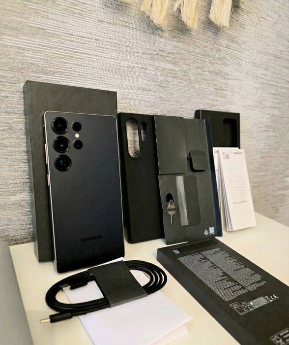 Samsung S25 Ultra - 12/256, 6.9", Глобал, 2 сім+Есім/ чек та гарантія!