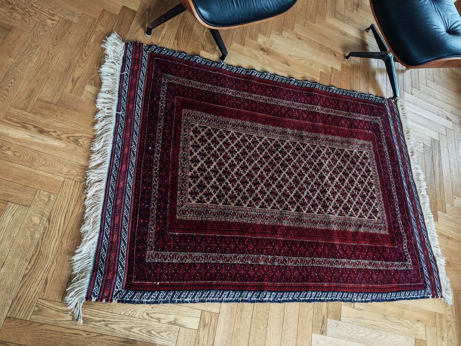 Perski ręcznie tkany Isfahan z Iranu