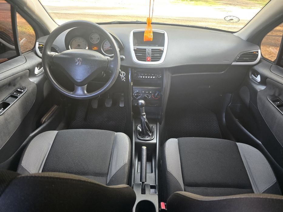 Продам Peugeot 207sw