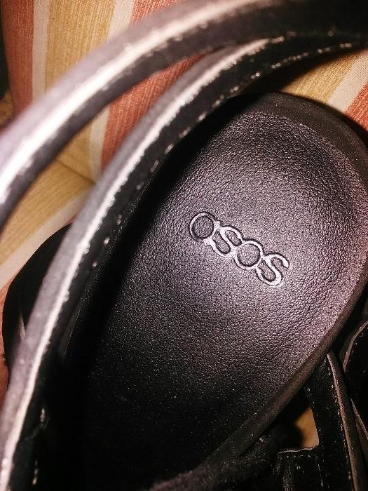 Szpilki, sandałki czarne, Asos