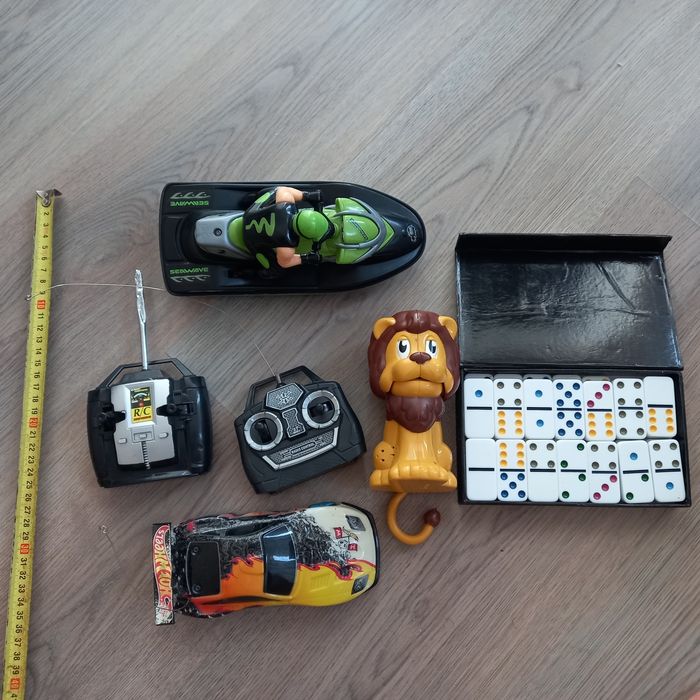 Машинка Hot Wheels, скутер доміно