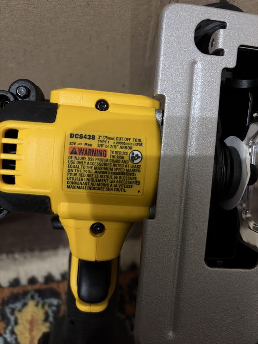 Лобзик DeWALT  DCS334 оригінал США