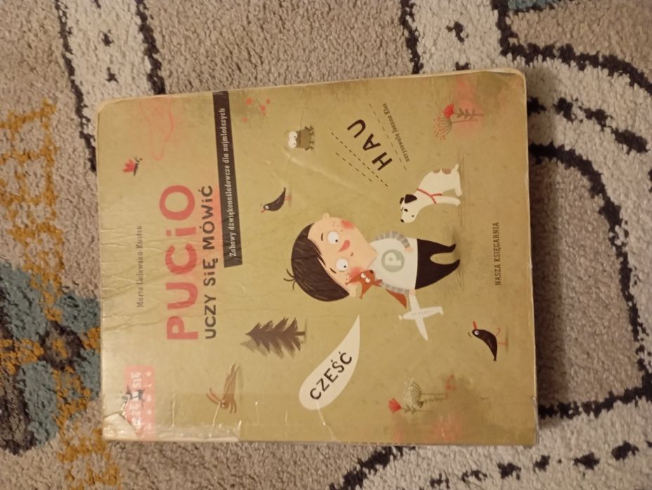 Pucio uczy się mówić
