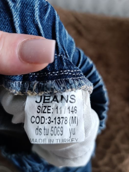 Продам джинси на хлопчика