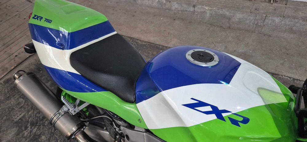 Kawasaki zxr 750 L