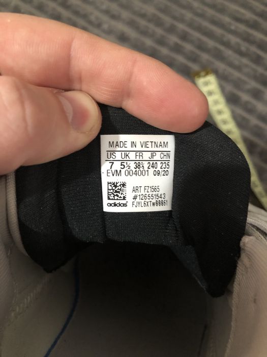 ADIDAS THESIA (38.5) 24.5-24.8см Silver Metallic женские кроссовки ори