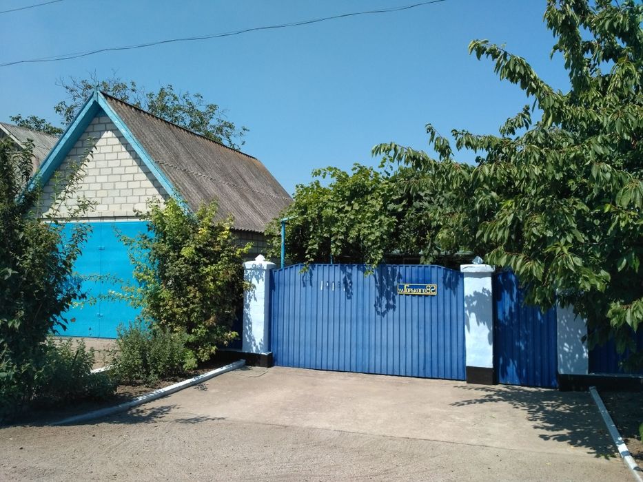 Здається будинок в оренду на довгий термін
