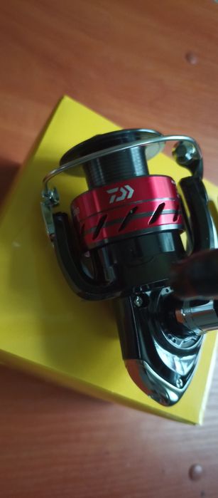 Катушка для спиннинга Daiwa SWEEPFIRE CS 3000