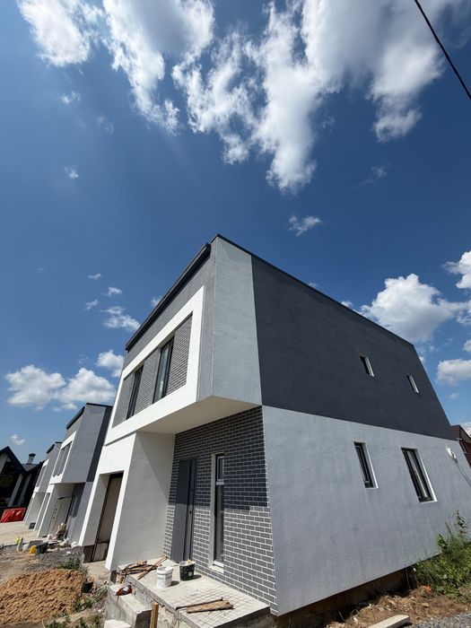 Продам преміум будинок Білогородка частковий ремонт