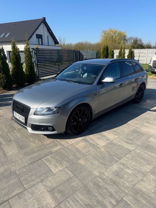 Audi A4 Avant Audi a4 B8 automat,s line, automat, hak, 2.0 tfsi,radar