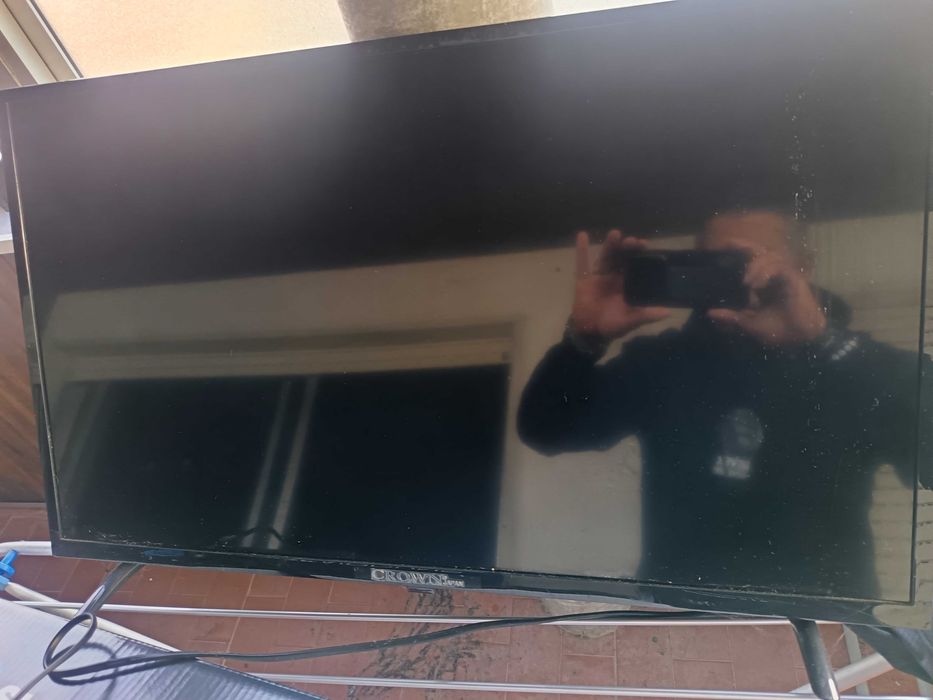 Televisão crown 32 polegadas