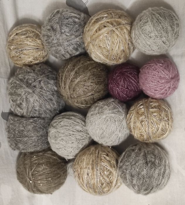 Пряжа пухнаста акрілова б/в