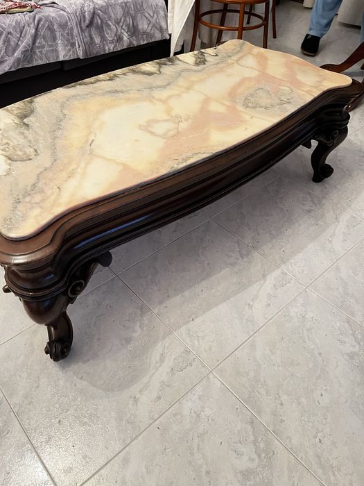 Mesa de Centro em Marmore