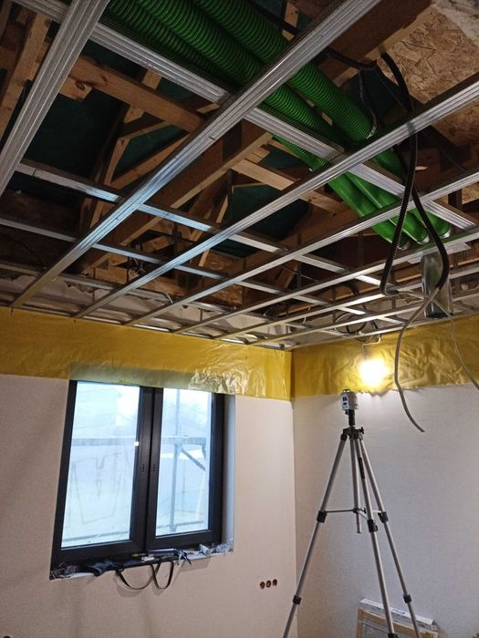 Gładzie Sufity Podwieszane Malowanie Natryskowe