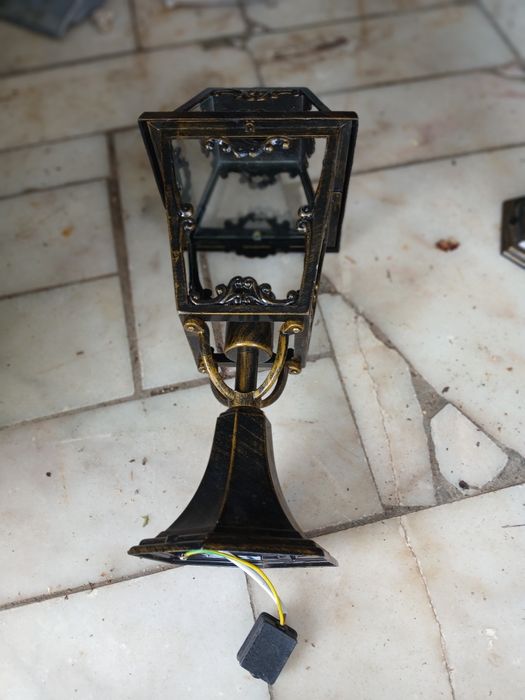 Par de candieiros eléctricos em metal nunca usados