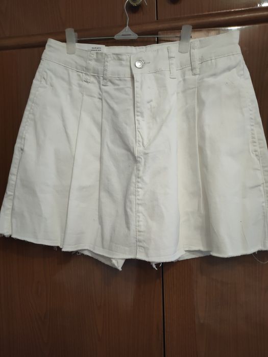 Юбка ,   шорты .