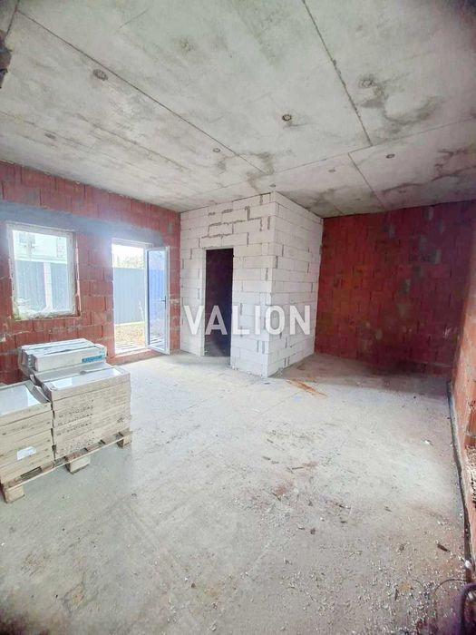 Продаж 1 к кв. 35 м2 з терасою та двориком місто Боярка Крюківщина Вишневе
